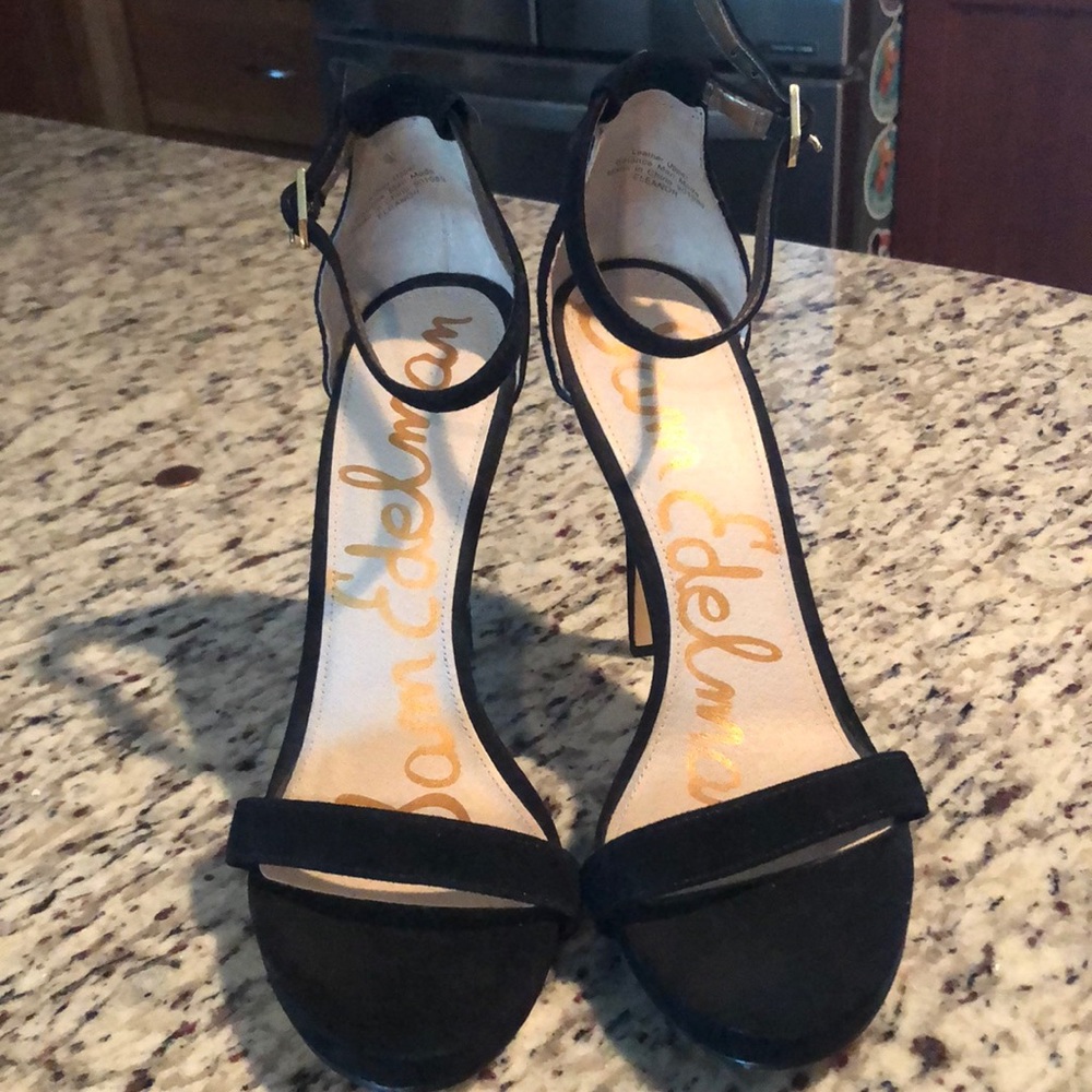 Black high heel Sz9